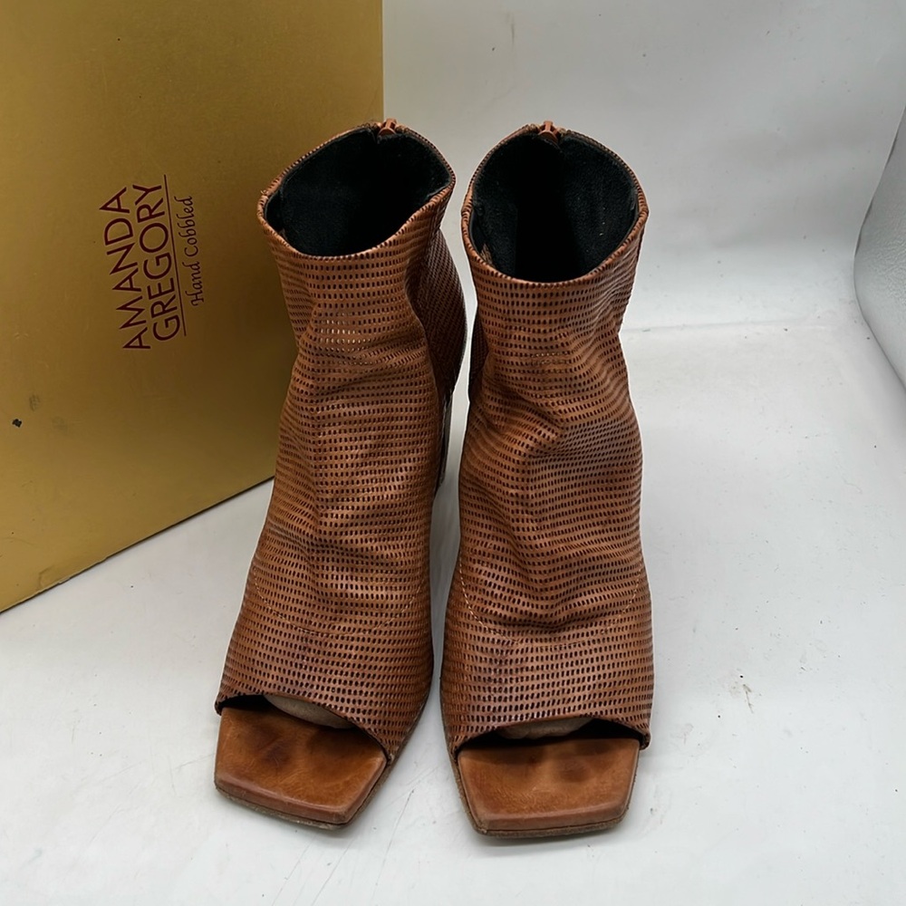 Amanda Gregory Open Toe Cutout Bootie size 41 10.5- 11
